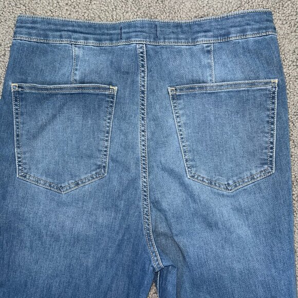 WE THE FREE JUST FLOAT ON ELEPHANT EAR BELL BOTTOM EXTREME FLARE BLUE JEANS - 31 - Picture 8 of 15